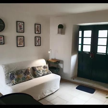 Home4u - Mouraria Typical Neighborhood Διαμέρισμα *