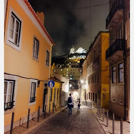 Home4u - Mouraria Typical Neighborhood Apartment Lisbon