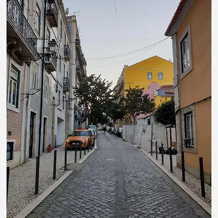 Διαμέρισμα Home4u - Mouraria Typical Neighborhood *